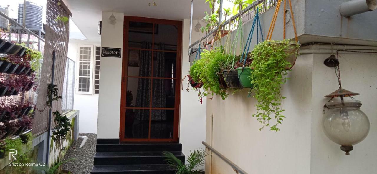 Bethel Residency Hotel Kochi Екстериор снимка