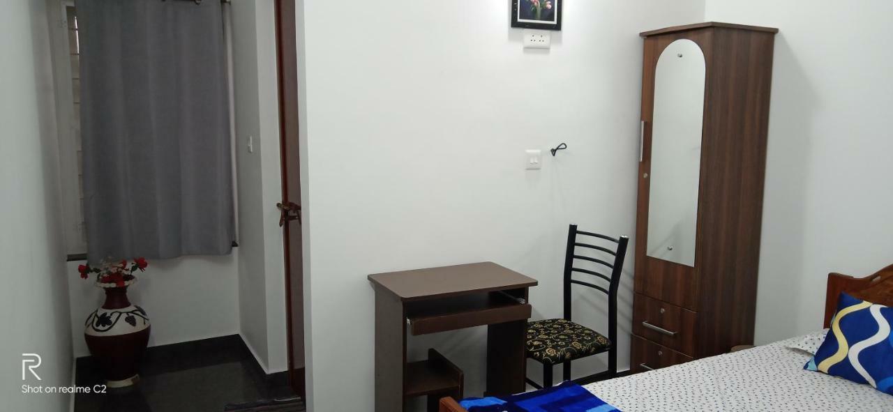 Bethel Residency Hotel Kochi Екстериор снимка