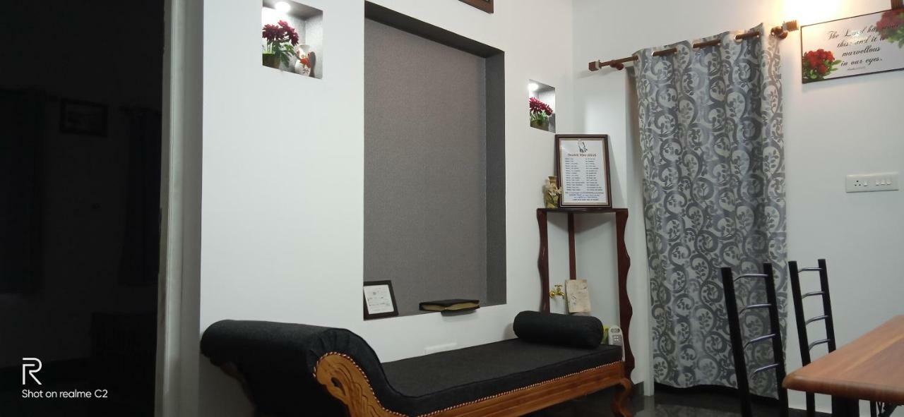 Bethel Residency Hotel Kochi Екстериор снимка